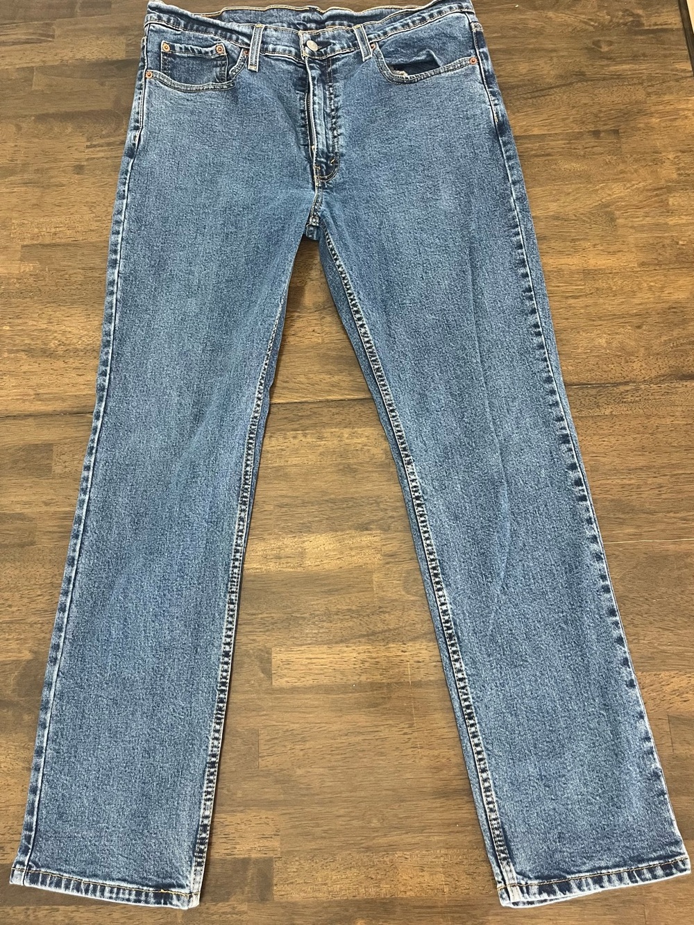 Levi's Mens Straight Leg Jeans Light Blue Wash Size 36 x 32 Cotton Denim Classic